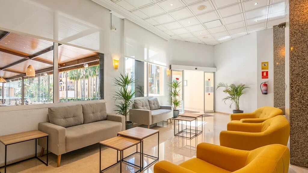 Hotel Parasol by Dorobe